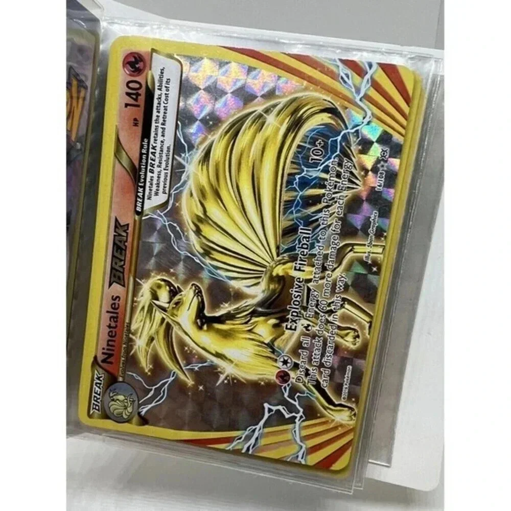 2016 Pokemon TCG: XY-Steam Siege Mini Collector's Album with Mix Lot Of 17 Cards